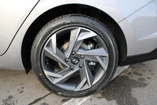 2025 Hyundai ELANTRA HEV Limited