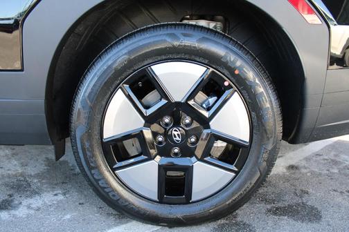 Phantom Black 2026 Hyundai SANTA FE HEV SEL