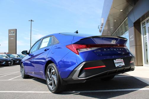 2025 Hyundai ELANTRA HEV SEL Sport