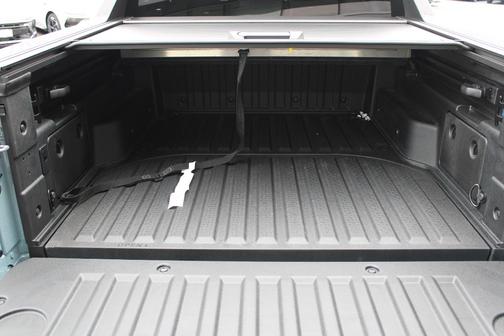2025 Hyundai SANTA CRUZ SEL Activity