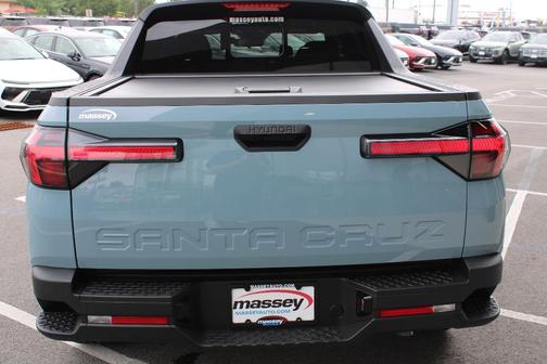 2025 Hyundai SANTA CRUZ SEL Activity