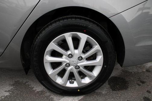 2022 Hyundai Accent SEL