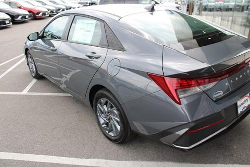 2025 Hyundai ELANTRA HEV Blue