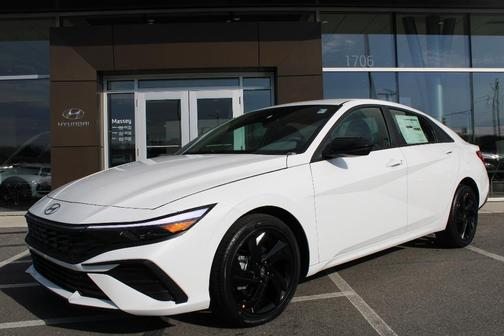 Serenity White Pearl 2026 Hyundai ELANTRA SEL Sport