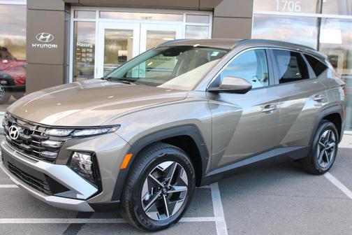 2026 Hyundai TUCSON Hybrid SEL