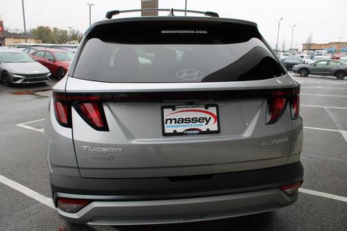 2026 Hyundai TUCSON Hybrid SEL