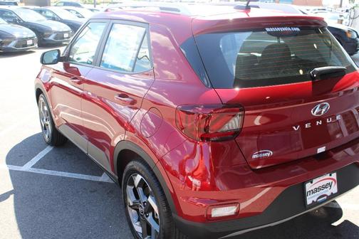 2025 Hyundai VENUE Limited