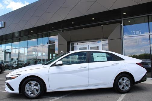 Serenity White Pearl 2026 Hyundai ELANTRA SE