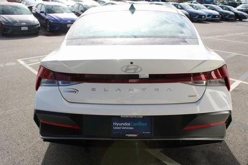 2025 Hyundai ELANTRA HEV Limited