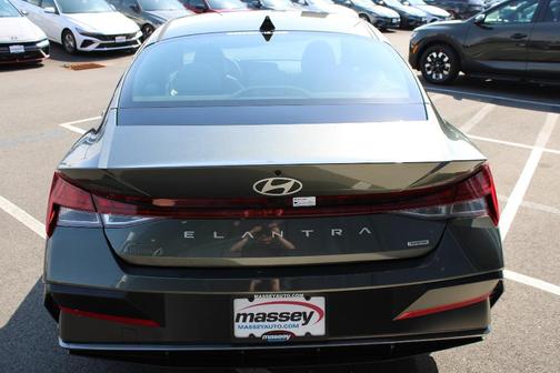 2025 Hyundai ELANTRA HEV Limited