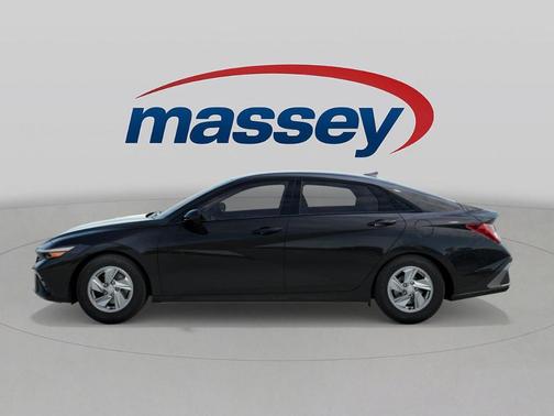 Black 2026 Hyundai ELANTRA SE