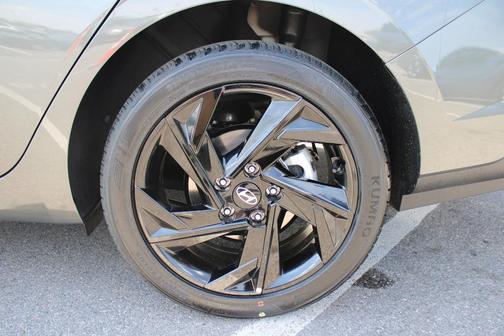 Amazon Gray 2026 Hyundai ELANTRA SEL Sport