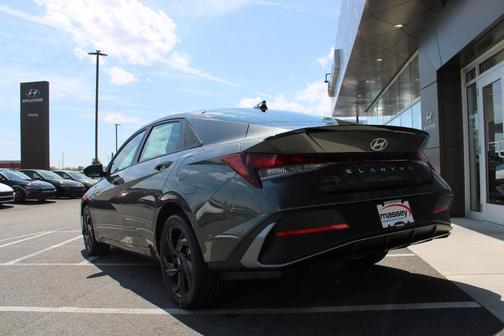 Amazon Gray 2026 Hyundai ELANTRA SEL Sport