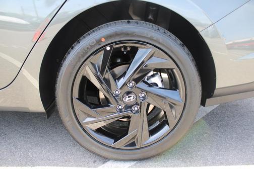 Amazon Gray 2026 Hyundai ELANTRA SEL Sport