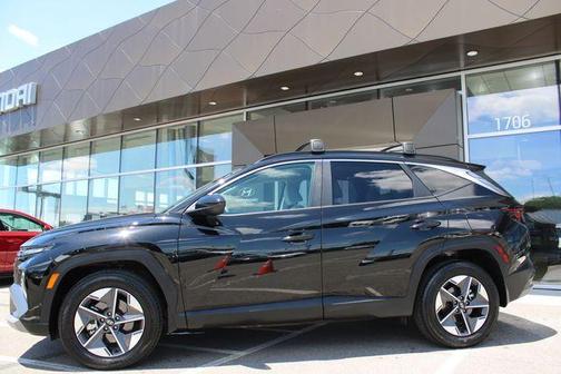 Phantom Black 2026 Hyundai TUCSON SEL
