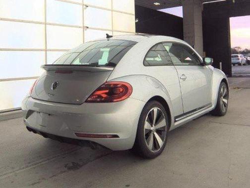 2014 Volkswagen Beetle DSG 2.0T R-Line