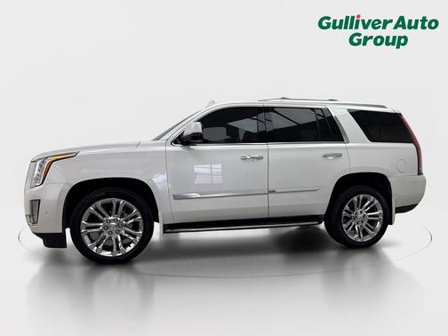 Crystal White Tricoat 2017 Cadillac Escalade Luxury
