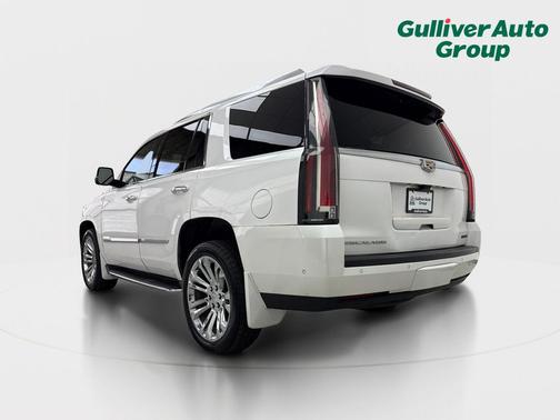 Crystal White Tricoat 2017 Cadillac Escalade Luxury