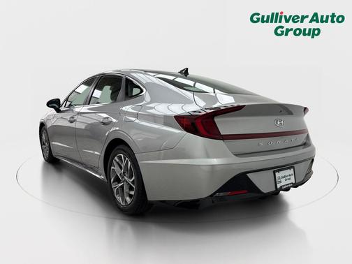 Shimmering Silver Pearl 2021 Hyundai SONATA SEL