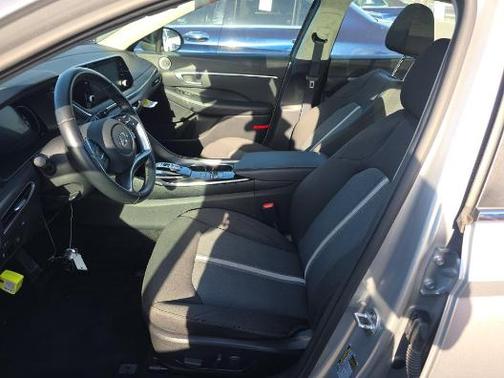 Shimmering Silver Pearl 2021 Hyundai SONATA SEL