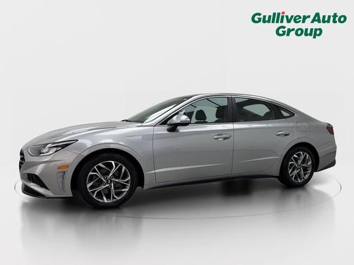Shimmering Silver Pearl 2021 Hyundai SONATA SEL
