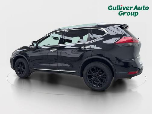 Magnetic Black 2017 Nissan Rogue SL