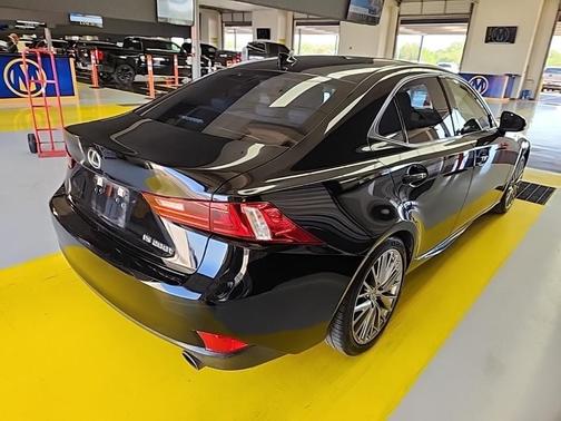 2016 Lexus IS 200t Base