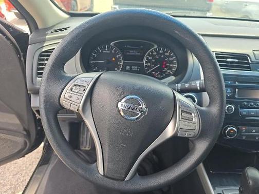 Super Black Clearcoat 2014 Nissan Altima 2.5 S