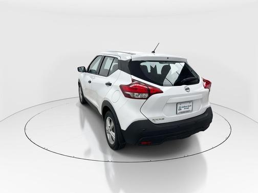 2020 Nissan Kicks S