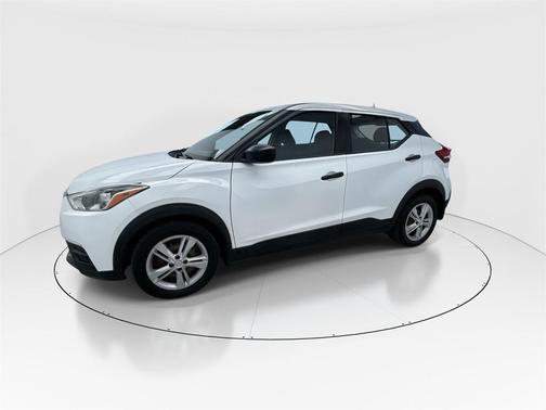 2020 Nissan Kicks S