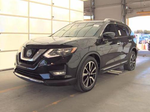 Magnetic Black Pearl 2019 Nissan Rogue SL