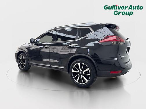Magnetic Black Pearl 2019 Nissan Rogue SL