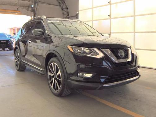 Magnetic Black Pearl 2019 Nissan Rogue SL