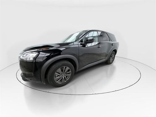 2022 Nissan Pathfinder S 2WD