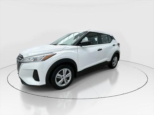 2021 Nissan Kicks S