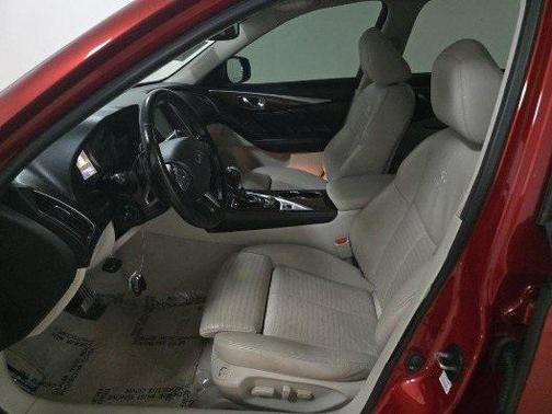 2014 INFINITI Q50 Sport