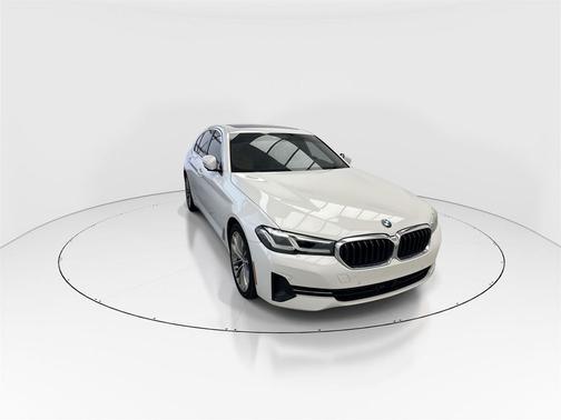 2021 BMW 530 530i