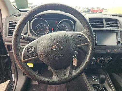 2023 Mitsubishi Outlander Sport SE