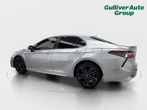 Celestial Silver Metallic 2022 Toyota Camry SE