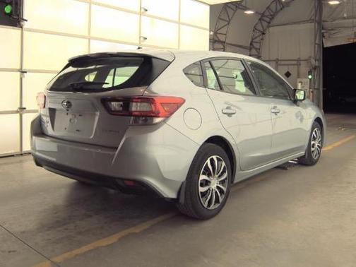 Ice Silver Metallic 2021 Subaru Impreza Base