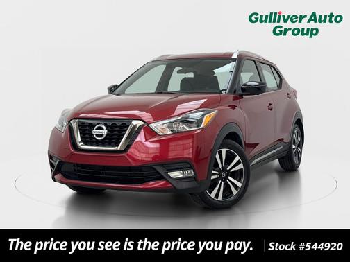 Cayenne Red 2018 Nissan Kicks SR