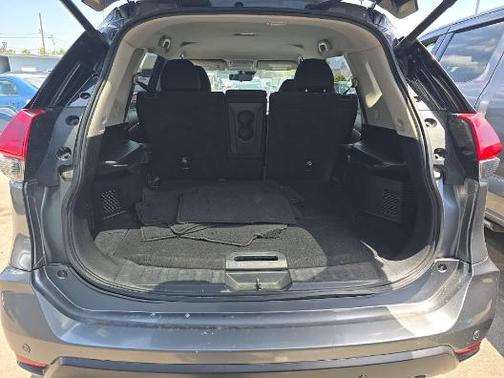 Gun Metallic 2020 Nissan Rogue SV