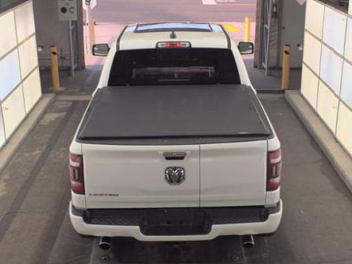 Ivory White Tri-Coat Pearlcoat 2021 RAM 1500 Limited