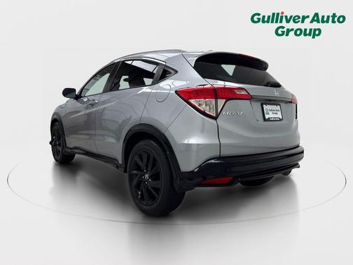 Lunar Silver Metallic 2022 Honda HR-V AWD Sport