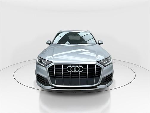 2021 Audi Q7 45 Premium Plus