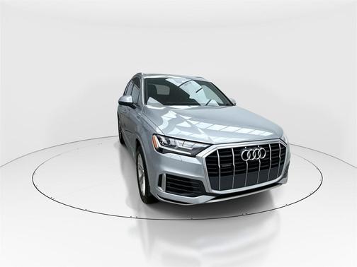 2021 Audi Q7 45 Premium Plus