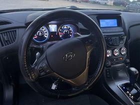 Caspian Black 2015 Hyundai Genesis Coupe 3.8 Base