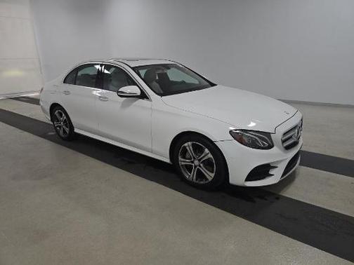 2017 Mercedes-Benz E-Class 4MATIC