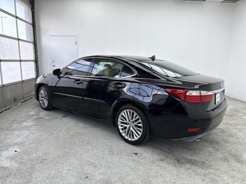 2013 Lexus ES 350 Base