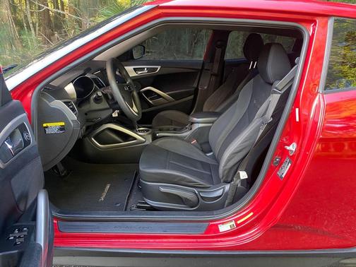 Boston Red Metallic 2016 Hyundai Veloster Base